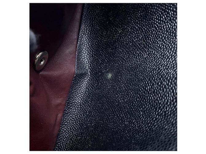 Borsa a tracolla con catena Chanel in vitello martellato nero - vista 10