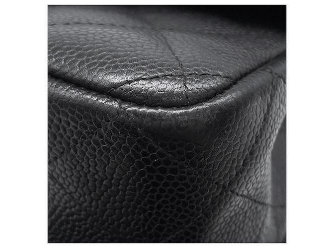 Borsa a tracolla con catena Chanel in vitello martellato nero - vista 11