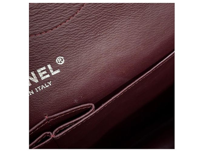 Borsa a tracolla con catena Chanel in vitello martellato nero - vista 8