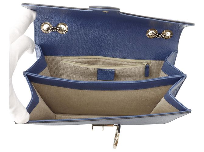 Borsa a tracolla con catena Gucci in nero e blu - vista 7