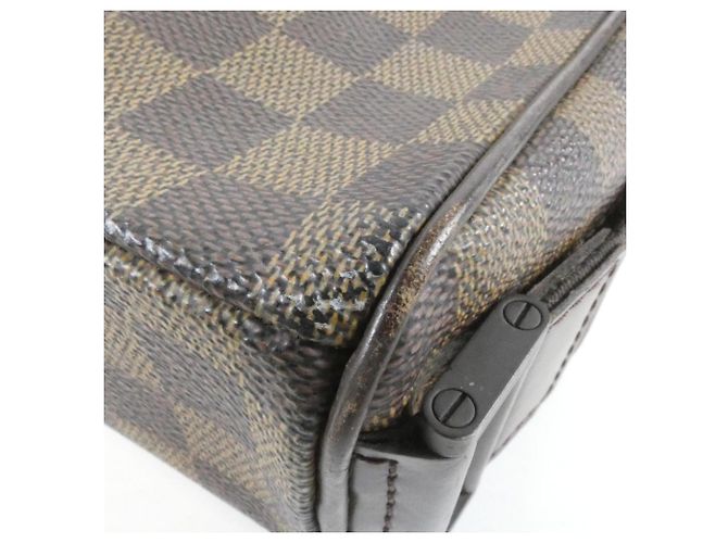 Bolsa de Ombro Louis Vuitton Damier Olaf PM Marrom - vista 3
