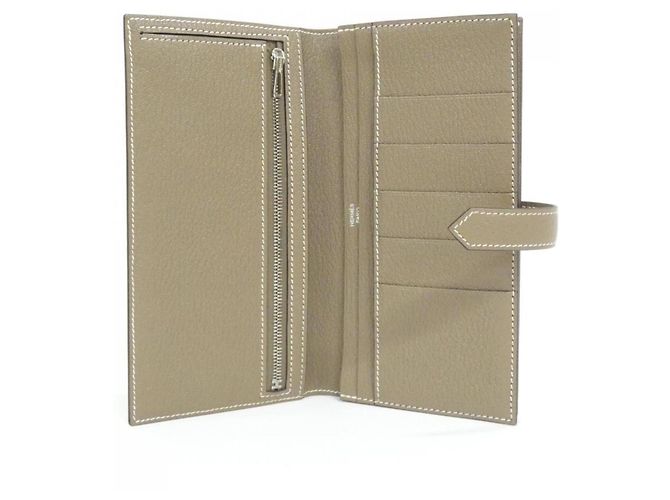 Hermès Portafoglio lungo Hermes Bearn Soufflé Taupe - vista 4