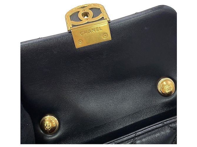 Borsa a tracolla con catena Chanel Black Matelassé Nero - vista 11