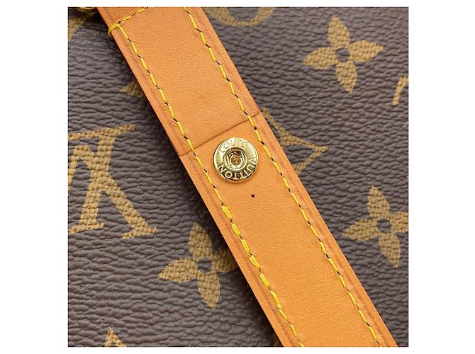 Sac à épaule Louis Vuitton Monogram Loop Beige Monogramme - vue 14