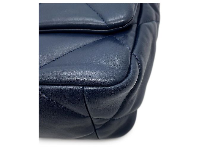 Chanel Schultertasche mit Kette CHANEL19 Marineblau - Ansicht 7