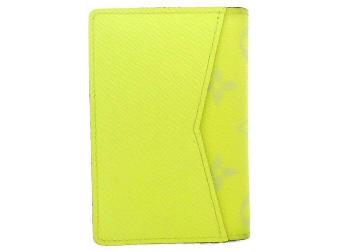Louis Vuitton Taiga Rama Organizer de Poche Amarillo - vista 2