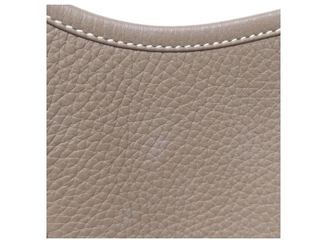 Hermès Borsa a tracolla Hermes Evelyne 3 PM Taupe - vista 4