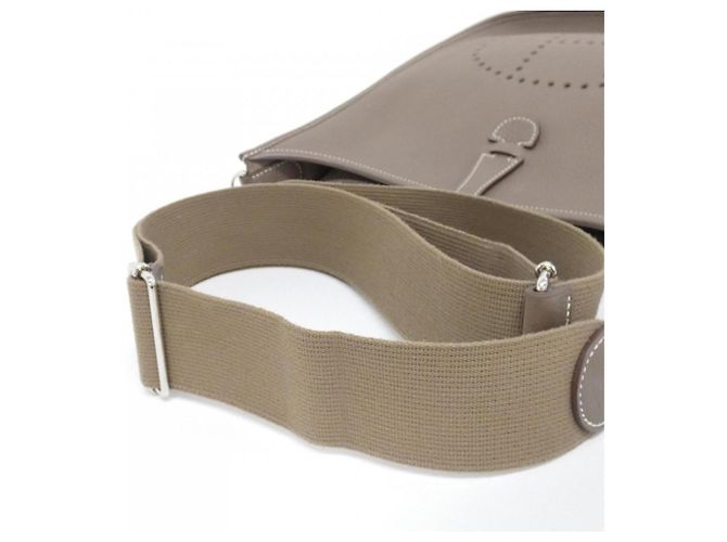 Hermès Borsa a tracolla Hermes Evelyne 3 PM Taupe - vista 6