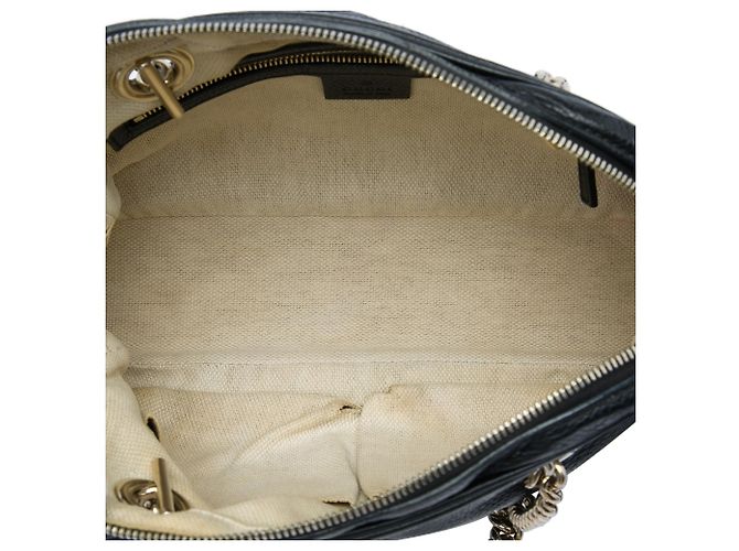 Bolso de hombro Soho con cadena y cremallera en piel de becerro granulada negra Gucci Negro - vista 4