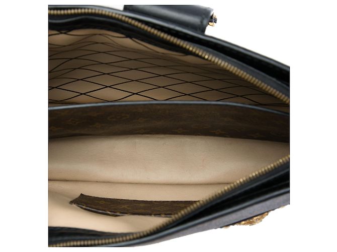 Louis Vuitton Brown Monogram Reverse Trunk Clutch Marrone - vista 4
