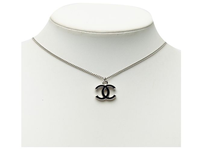 Collana con pendente Chanel Silver CC in ottone e smalto Argento - vista 6