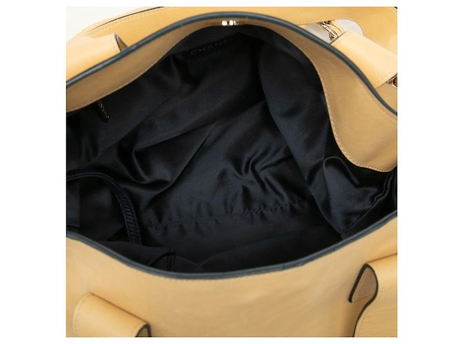 Chanel Yellow CC Lambskin Edgy North South Tote Giallo - vista 4
