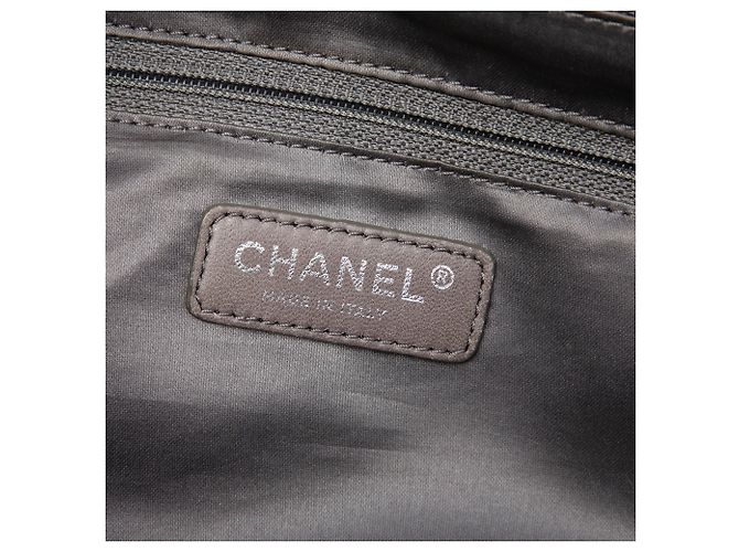 Chanel Silver Metallic Perforated Calfskin Reissue 2.55 Drill Accordion Flap Silvery - view 5
