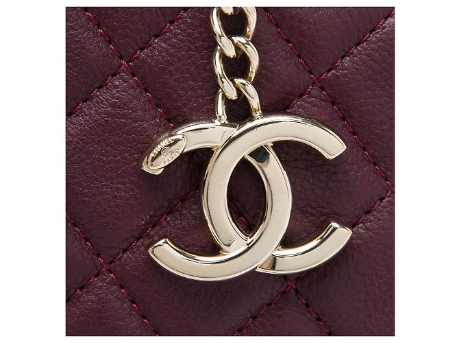 Borsa a Vita Chanel in vitello matelassé rosso Bordò - vista 5