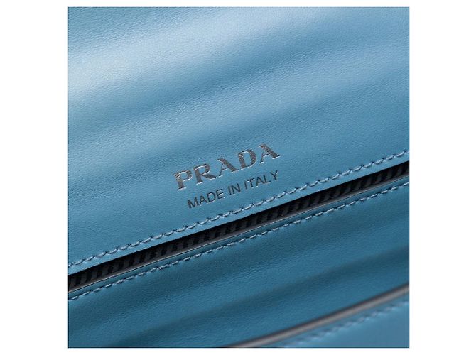 Prada Blue City Calf Plex Ribbon Crossbody Blu chiaro - vista 5
