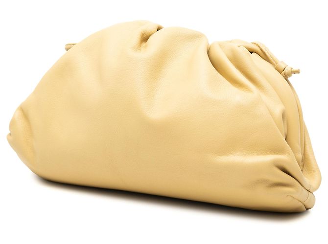Bottega Veneta The Mini Pouch Crossbody in nappa gialla Giallo - vista 2