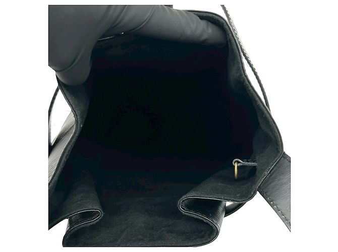 Louis Vuitton Black Epi Sac D Epaule GM Nero - vista 3