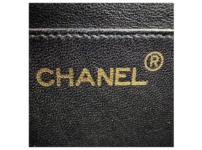 Chanel Rucksack aus schwarzem Lackleder - Ansicht 12