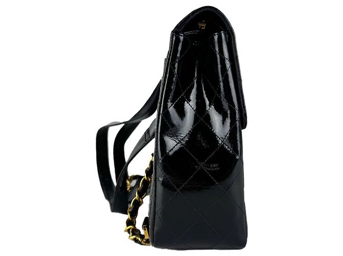 Chanel Rucksack aus schwarzem Lackleder - Ansicht 2
