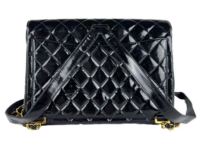Chanel Rucksack aus schwarzem Lackleder - Ansicht 3