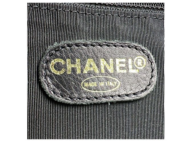 Chanel Handtasche aus schwarzem Leder - Ansicht 12