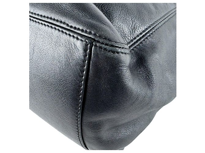 Chanel Handtasche aus schwarzem Leder - Ansicht 7