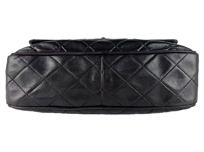 Borsa a tracolla Chanel in pelle d'agnello nera Nero - vista 4