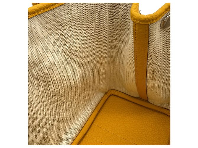 Hermès Borsa Garden Tote Hermes in Jaune Giallo - vista 10