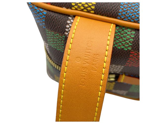 Louis Vuitton Damier Ebene Locker Dopp Kit Castaño Multicolor - vista 10