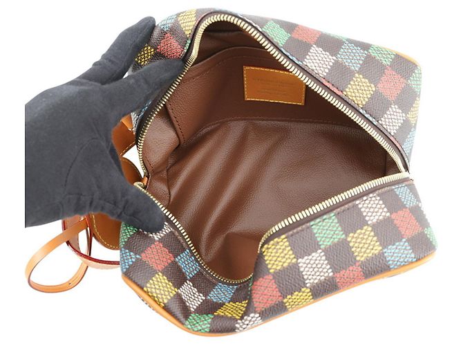 Louis Vuitton Damier Ebene Locker Dopp Kit Castaño Multicolor - vista 6