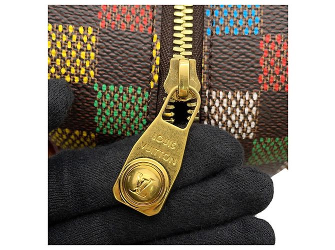 Louis Vuitton Damier Ebene Locker Dopp Kit Castaño Multicolor - vista 9