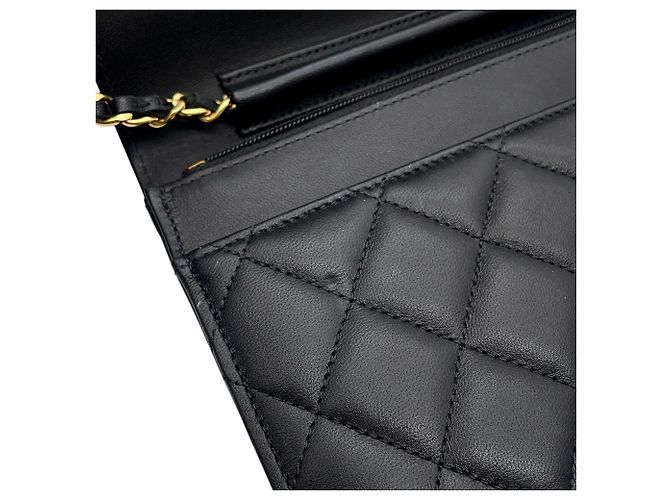 Portefeuille à chaîne Chanel Classic Matelassé Noir - vue 11