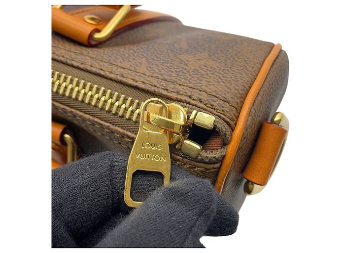 Louis Vuitton Monogram Dust Keepall Bandoulière 25 Marrone - vista 7