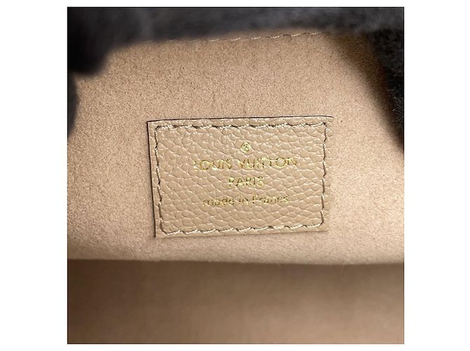 Bolso Louis Vuitton Monogram Empreinte OnTheGo PM Gris - vista 15