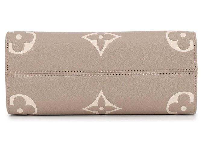 Bolso Louis Vuitton Monogram Empreinte OnTheGo PM Gris - vista 3