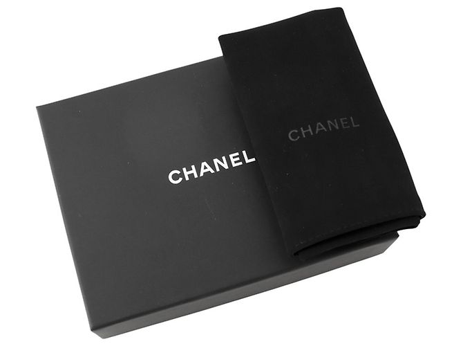 Cartera Chanel Matelassé Tri-fold Negro - vista 13