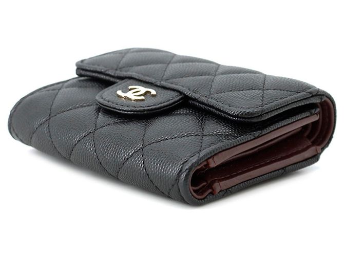 Cartera Chanel Matelassé Tri-fold Negro - vista 2