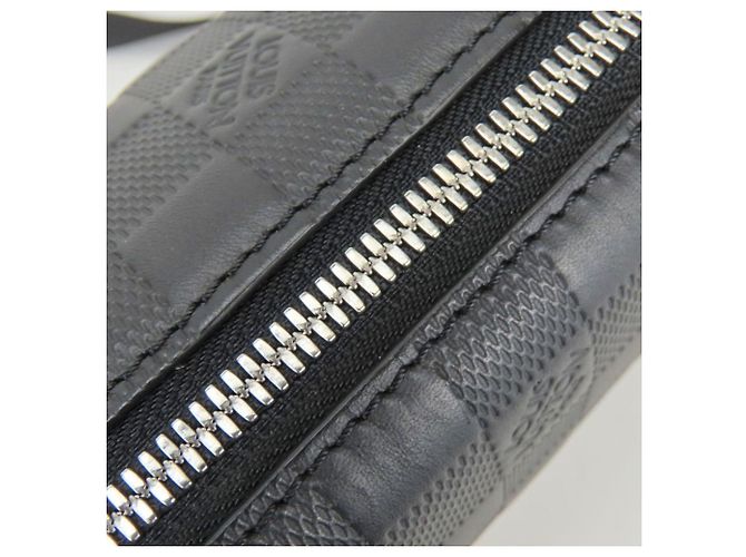 Louis Vuitton Discovery Messenger PM N42415 Nero - vista 14