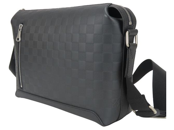 Louis Vuitton Discovery Messenger PM N42415 Nero - vista 4