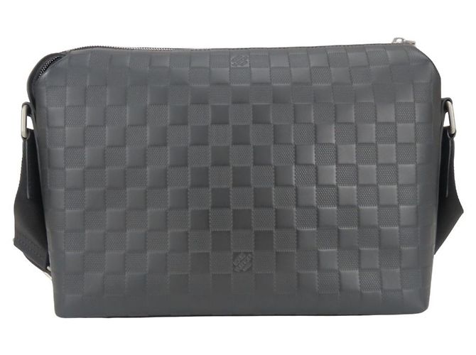 Louis Vuitton Discovery Messenger PM N42415 Nero - vista 6