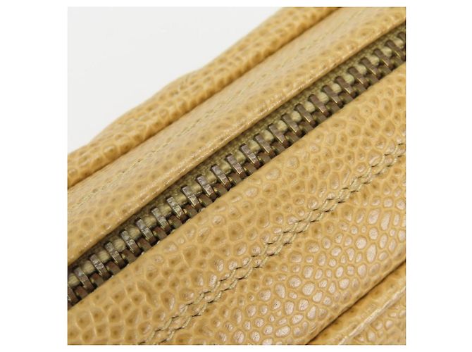 Borsa a tracolla Chanel in vitello grana Beige Gold D'oro - vista 19