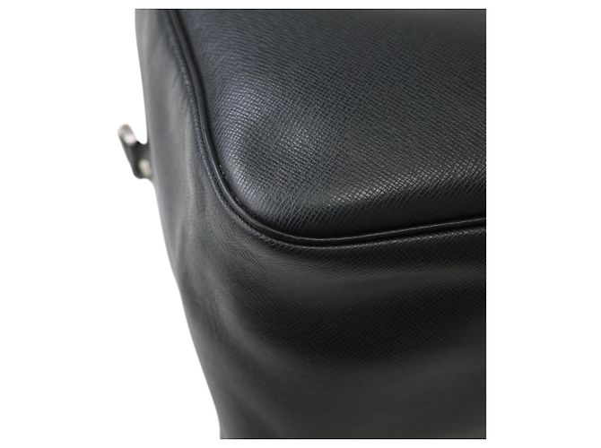 Borsa Boston Louis Vuitton in pelle Taiga Nero - vista 8