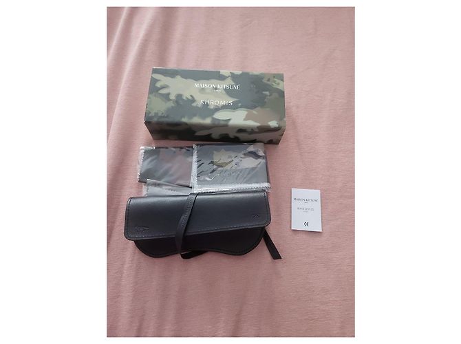 Autre Marque Maison Kitsuné x Khromis Occhiali da sole Aviator D'oro - vista 8