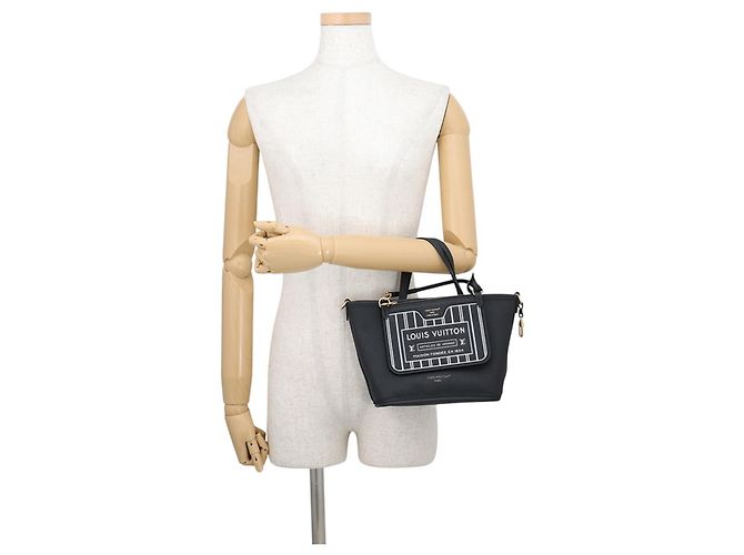 Bolso Tote Louis Vuitton Monogram Neverfull Inside Out BB Negro - vista 4