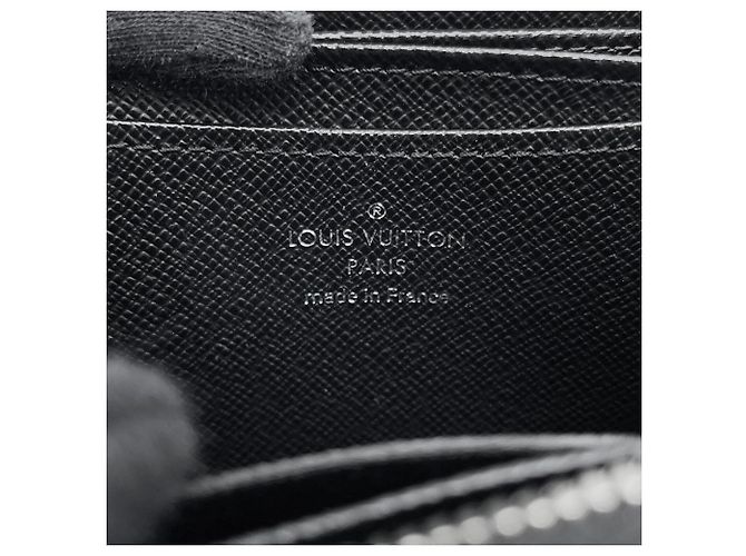 Monedero Zippy de piel Epi Louis Vuitton Negro - vista 7