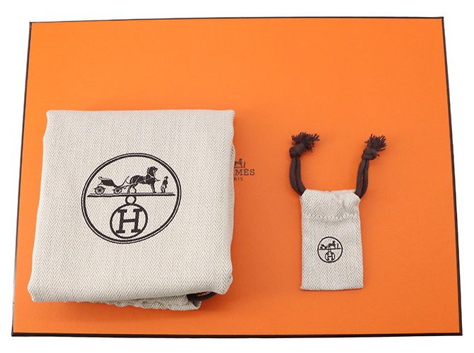 Hermès Saco Tote Hermes In the Loop 18 Taupe - vista 17