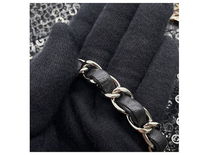 Timeless Borsa a tracolla Chanel Matelassé con catena nera Nero - vista 9