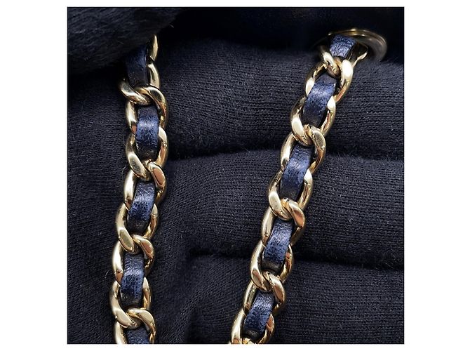 Mochila de cordón Chanel Matelassé en piel de cordero Azul marino - vista 10