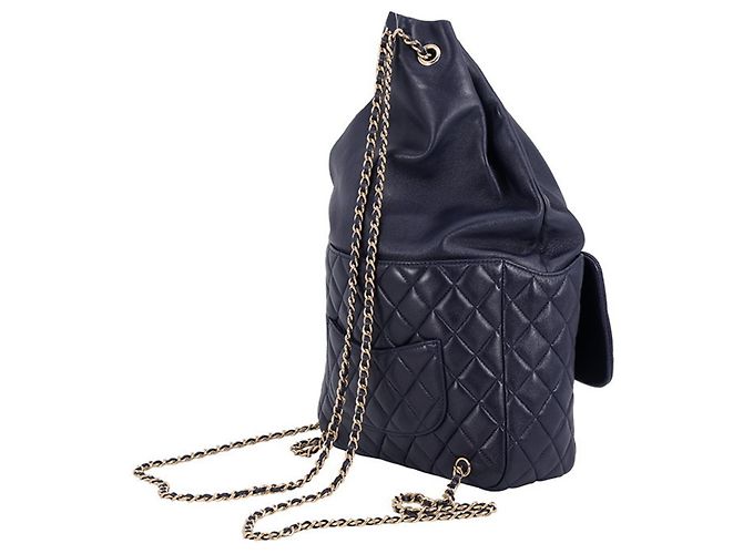 Mochila de cordón Chanel Matelassé en piel de cordero Azul marino - vista 2