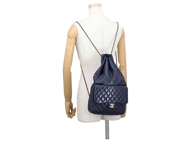 Mochila de cordón Chanel Matelassé en piel de cordero Azul marino - vista 4